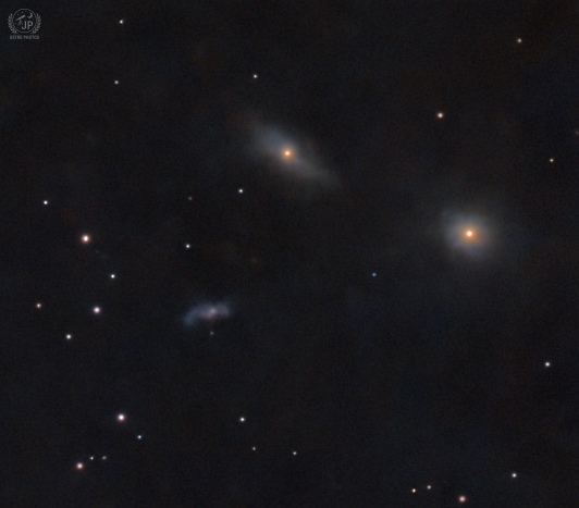 M 105